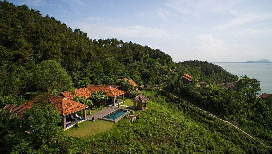 POOL FAMILY HOUSE
